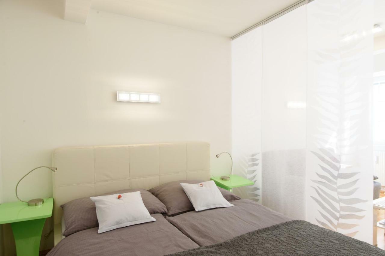 Design Apartment - Centrally Located Вена Экстерьер фото
